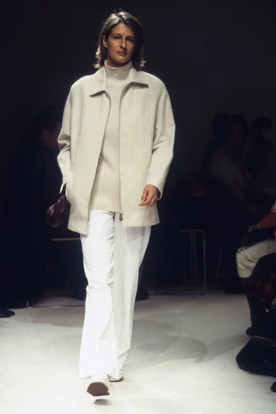 Look 12